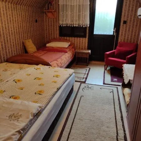 Eszterhai Fahaz Holiday home *
